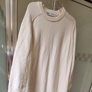 ZARA White Oversize Long Sweater, Size Medium
